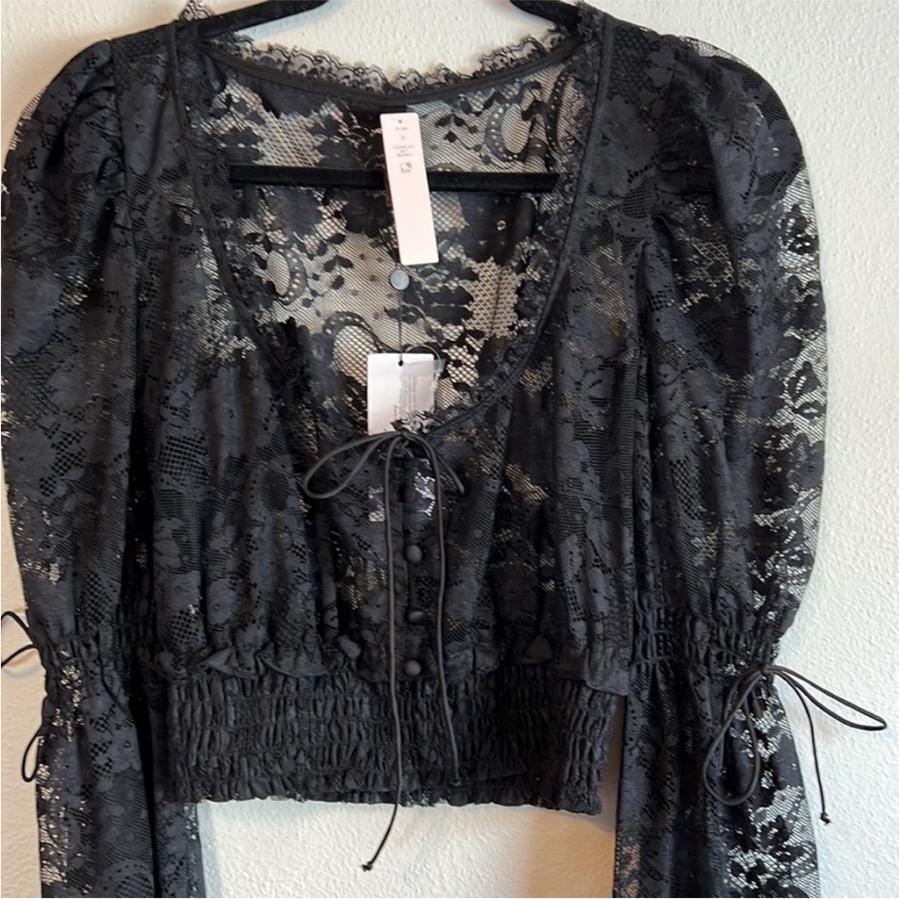 FOR LOVE LEMONS LACE TOP - Picture 9 of 11
